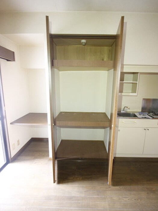 物件内観写真11　(収納)