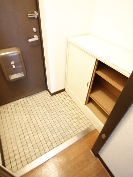 物件内観写真12　(靴箱)
