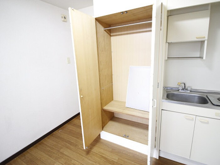 物件内観写真13　(収納)