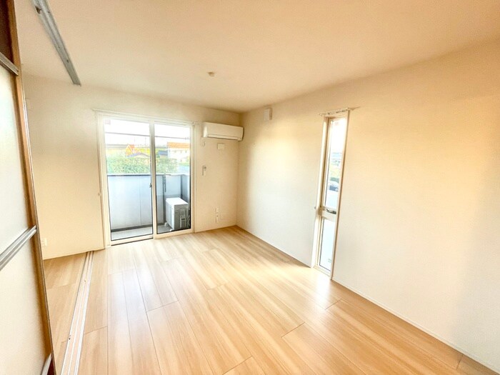 物件内観写真6　(居室)