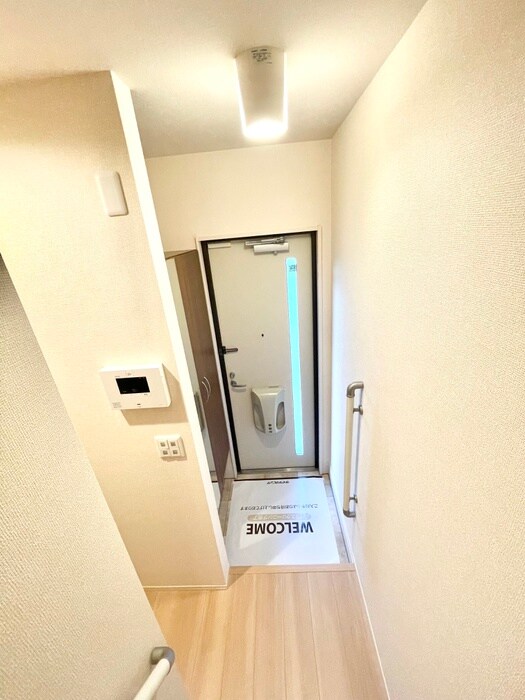 物件内観写真21　(玄関)