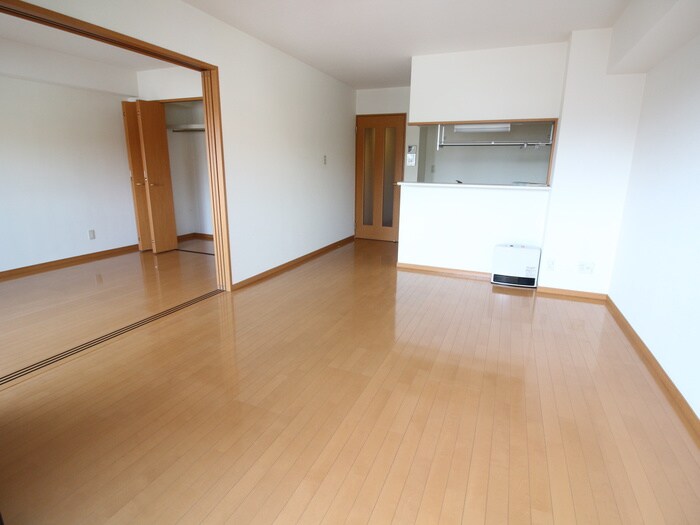 物件内観写真6　(居室)