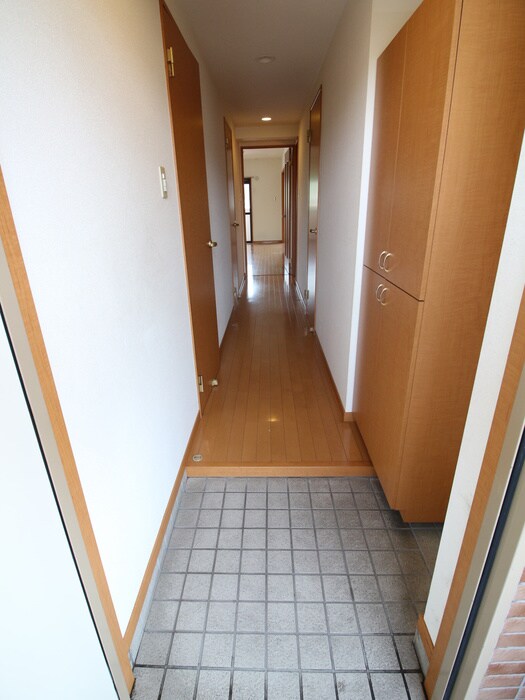 物件内観写真21　(玄関)