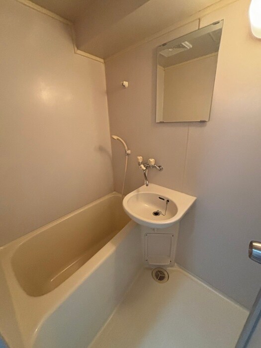 物件内観写真10　(バス／シャワールーム等)