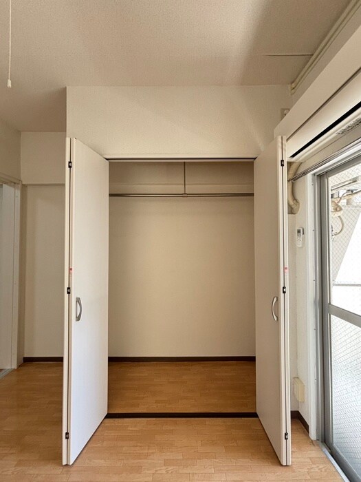 物件内観写真13　(収納)