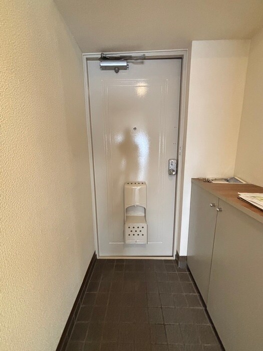 物件内観写真13　(玄関)