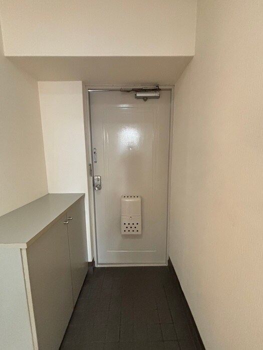 物件内観写真14　(玄関)