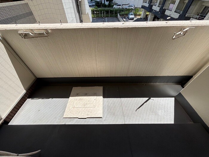 物件内観写真16　(ベランダ・バルコニー)