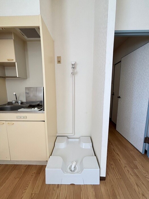 物件内観写真17　(洗濯機置場)