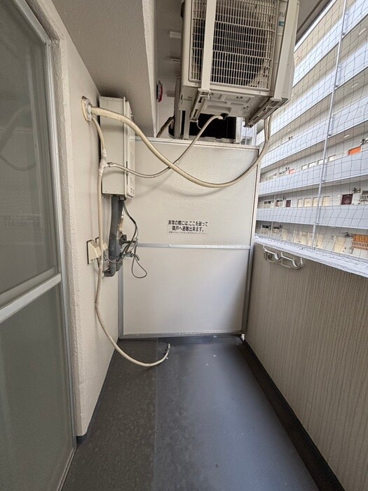 物件内観写真18　(洗濯機置場)