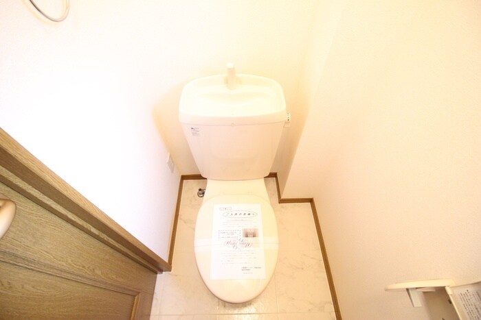 物件内観写真12　(トイレ)