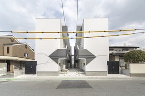 CROSS AVENUE春日外観写真