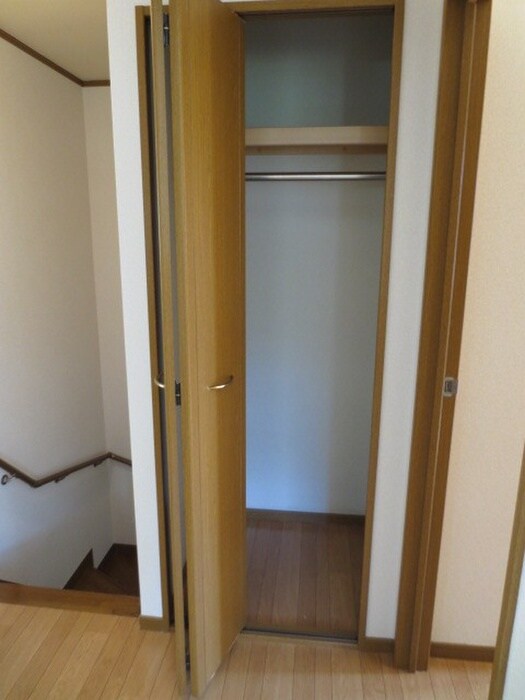 物件内観写真16　(収納)