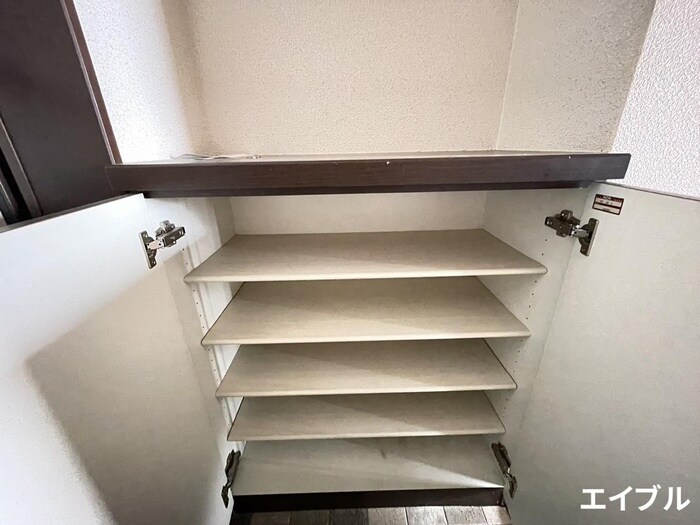 物件内観写真17　(靴箱)