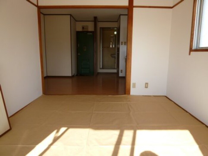 物件内観写真10　(居室)