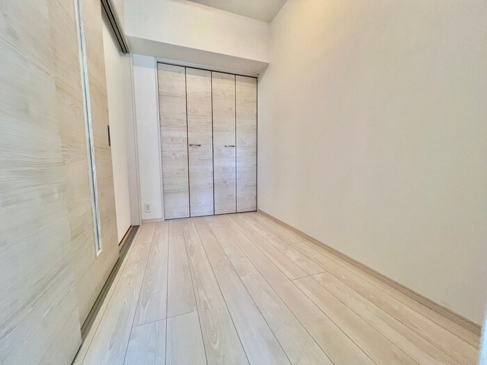 物件内観写真4　(居室)