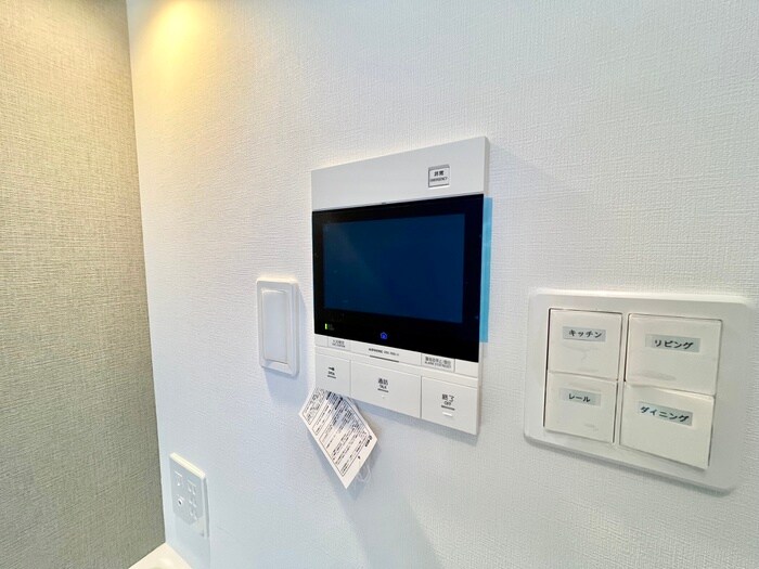 物件内観写真16　(廊下)