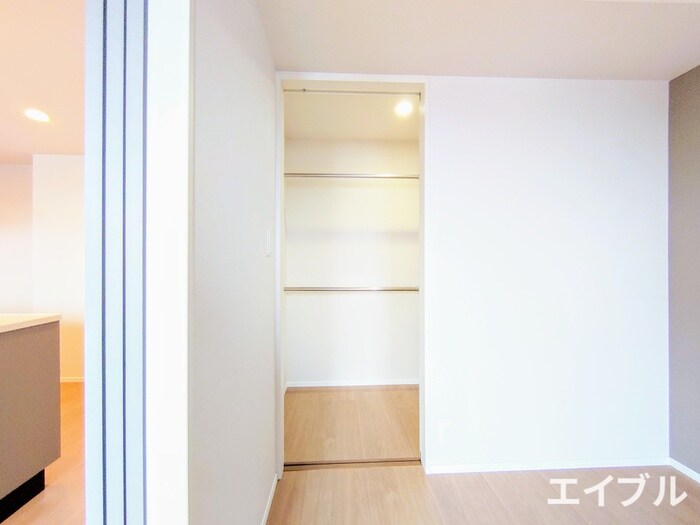 物件内観写真13　(収納)