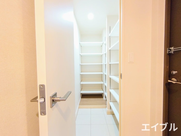 物件内観写真15　(靴箱)