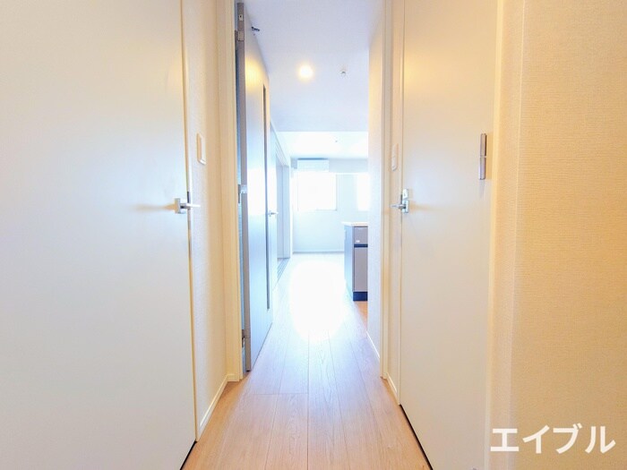 物件内観写真16　(廊下)