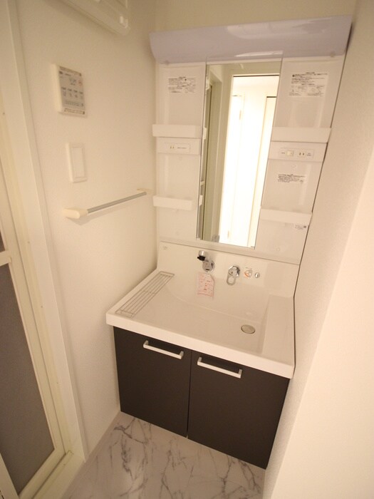 物件内観写真12　(洗面)