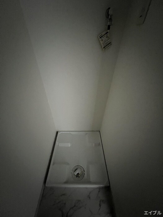 物件内観写真13　(洗濯機置場)