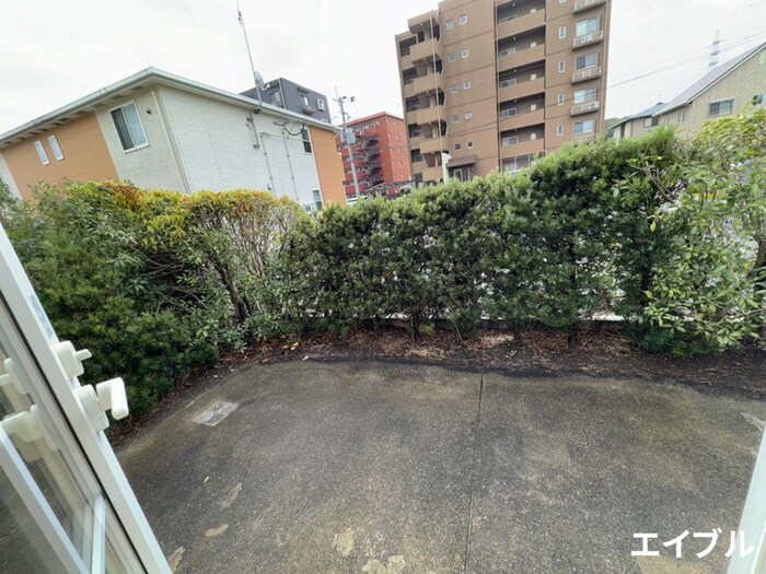 物件内観写真14　(室内からの展望)