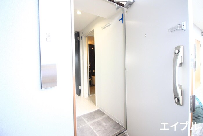 物件内観写真15　(玄関)