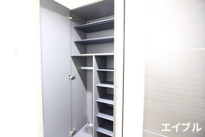 物件内観写真16　(靴箱)