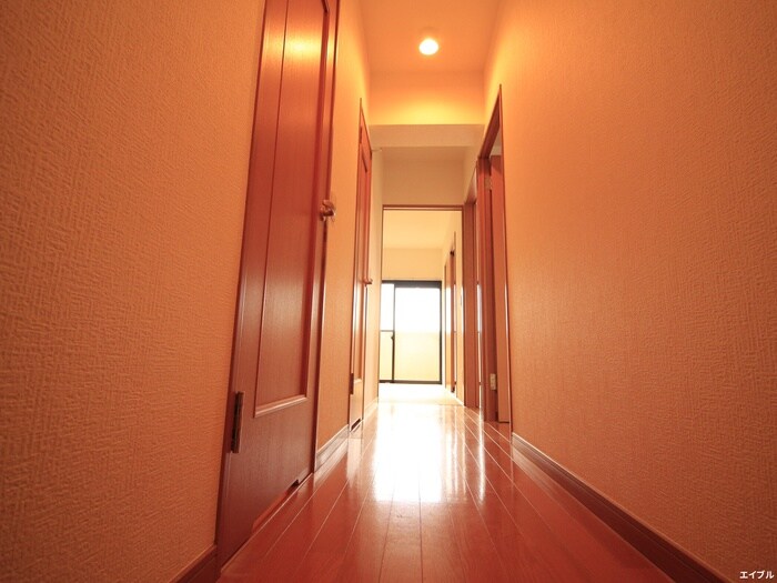 物件内観写真17　(廊下)