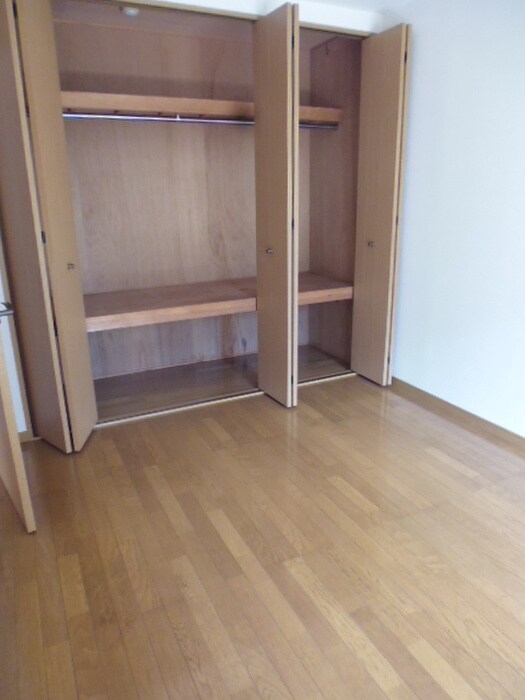 物件内観写真10　(収納)