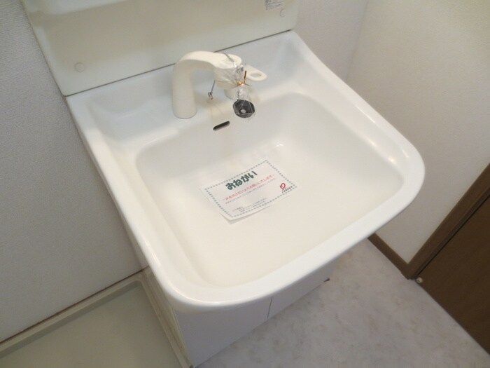 物件内観写真6　(洗面)