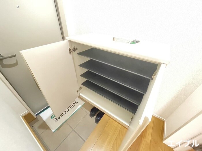 物件内観写真12　(靴箱)