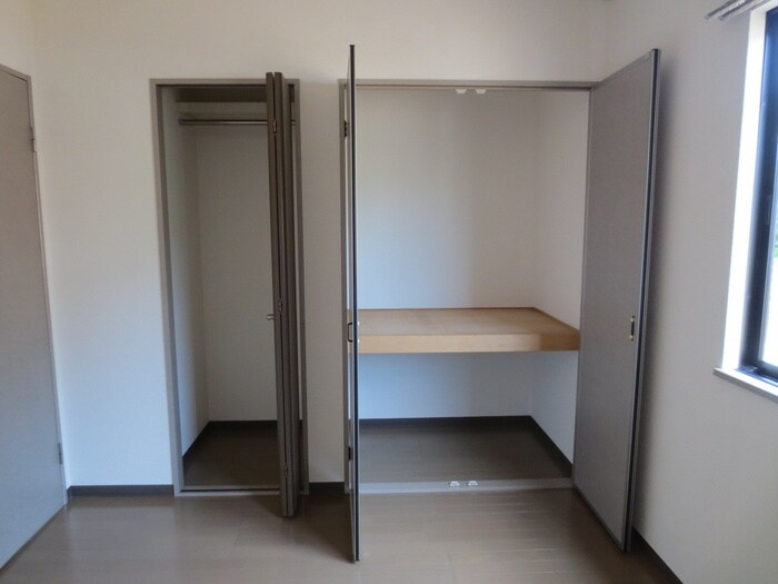物件内観写真6　(収納)