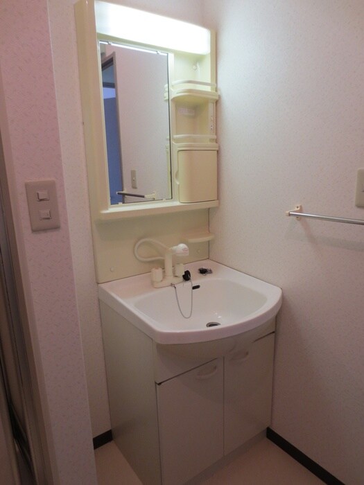 物件内観写真10　(洗面)