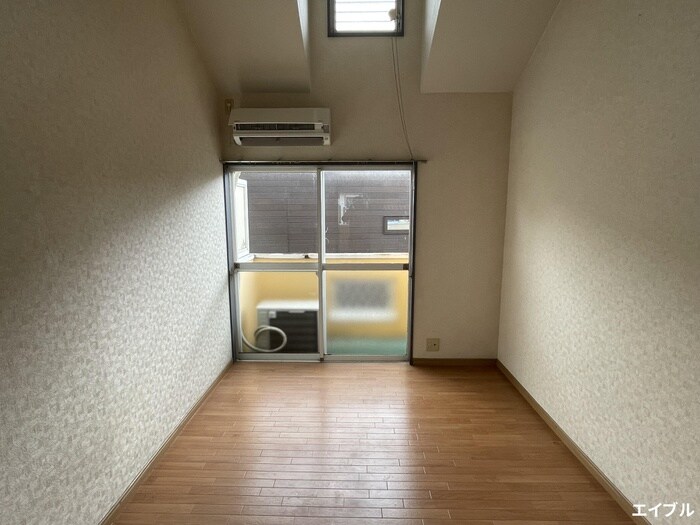 物件内観写真6　(居室)