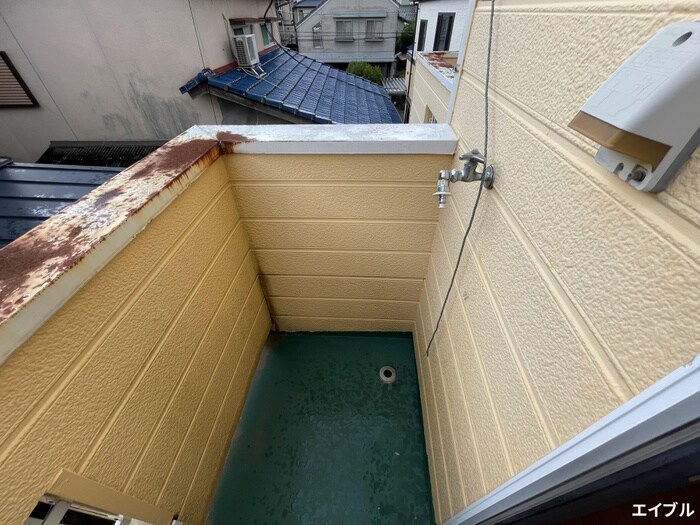 物件内観写真10　(洗濯機置場)