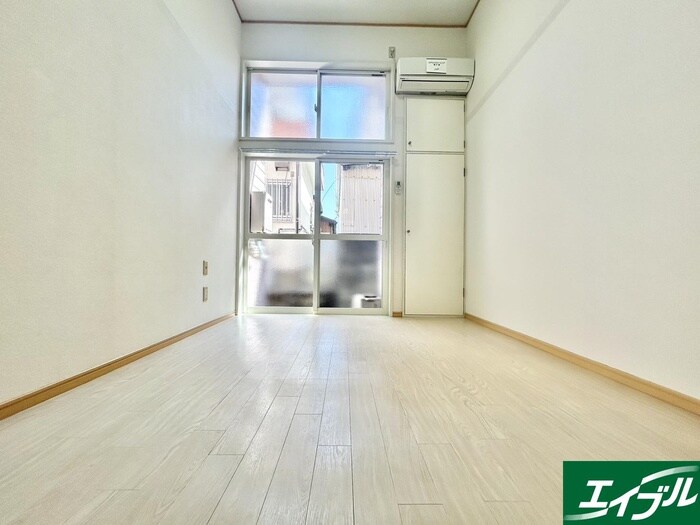 物件内観写真10　(居室)