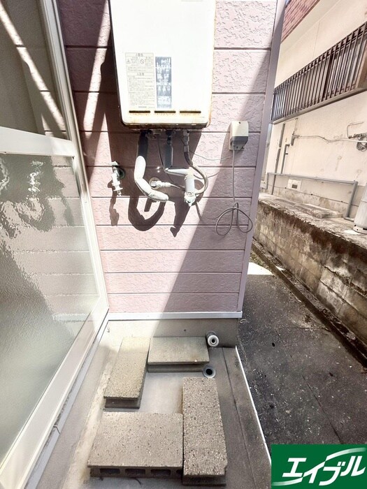 物件内観写真18　(洗濯機置場)