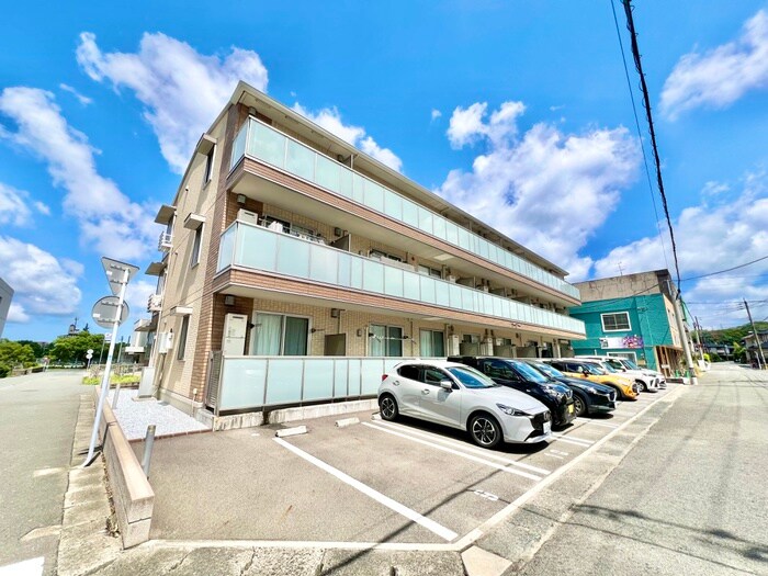 物件外観写真1　(外観写真)