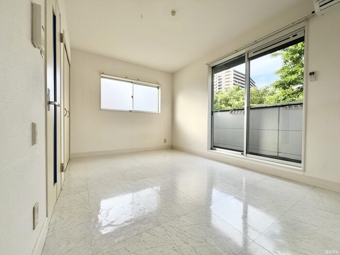 物件内観写真6　(居室)