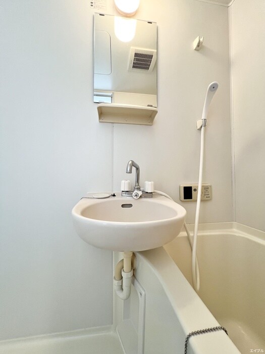 物件内観写真11　(洗面)