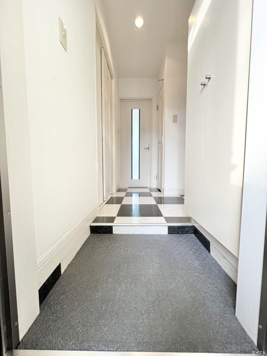 物件内観写真16　(廊下)