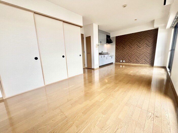 物件内観写真2　(居室)