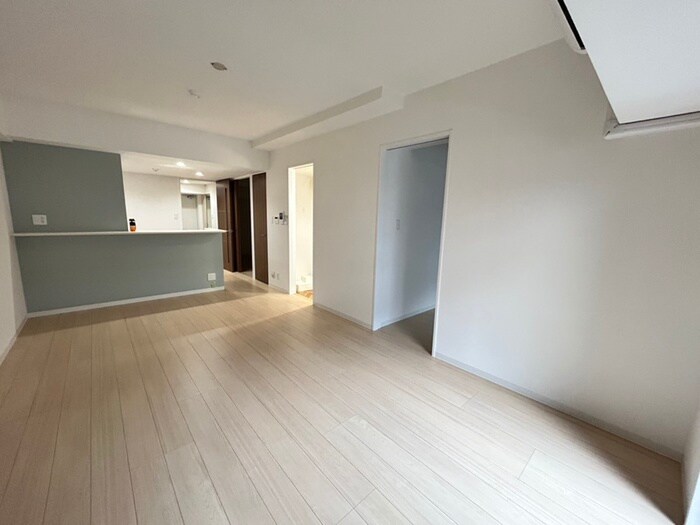 物件内観写真4　(居室)