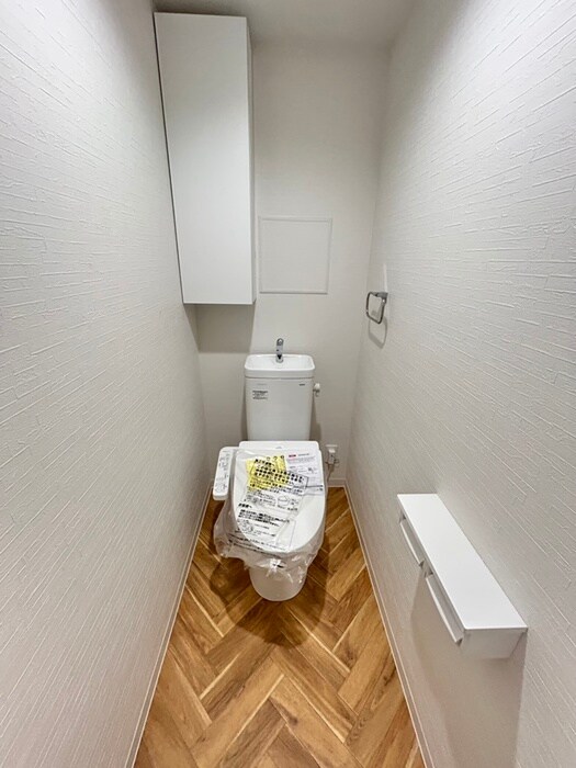 物件内観写真8　(トイレ)