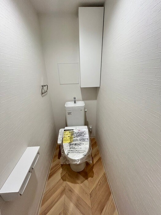 物件内観写真8　(トイレ)