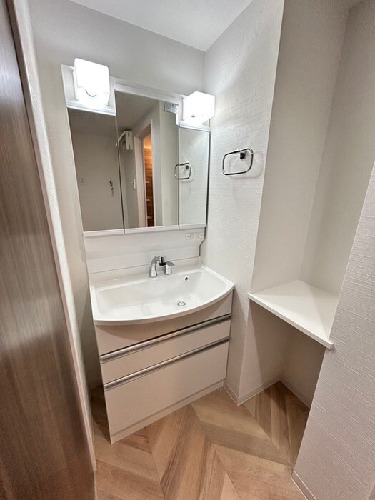 物件内観写真9　(洗面)