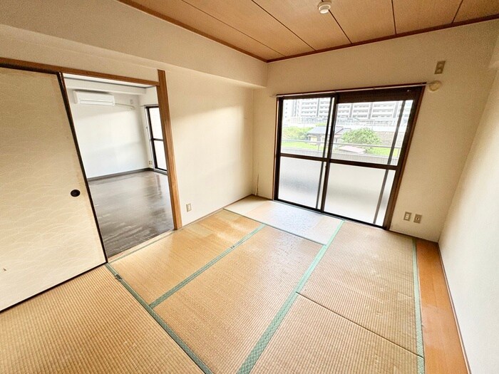 物件内観写真9　(居室)