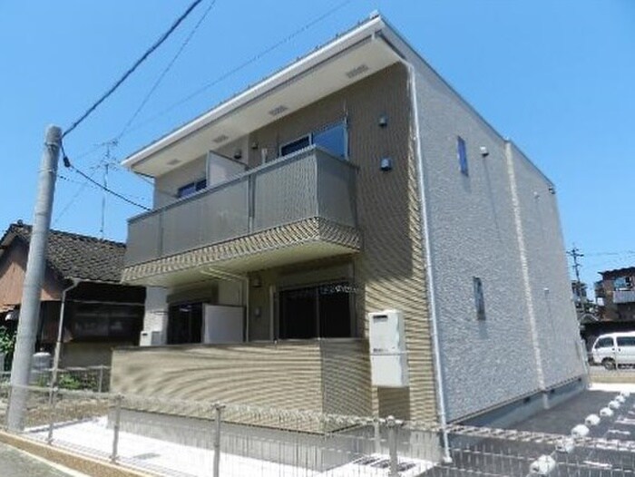 物件外観写真1　(外観写真)